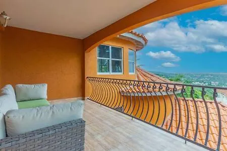 Villa Hospitality Expert Stonehenge - 5Br Mansion Montego Bay Jamaica